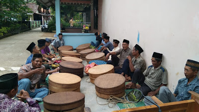 Tradisi Sedekah Bumi di Desa Tasikmadu Pituruh Dengan Tenong