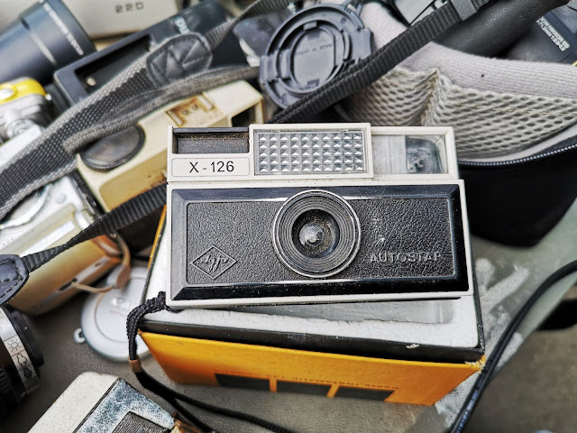 Vintage camera at Rozelle Collectors Market