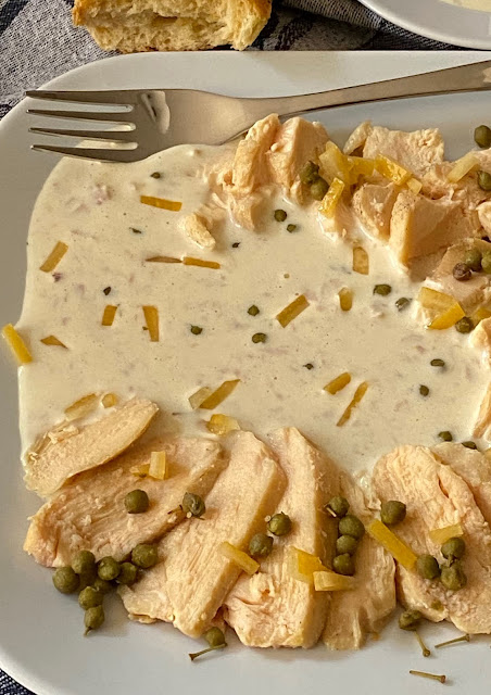 Pollo Tonnato mit Maishuhn sous vide