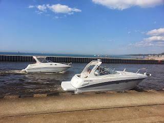 Boats returning to harbor 