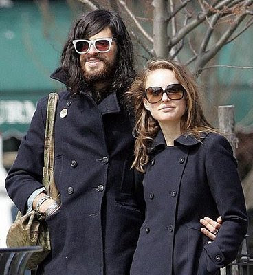 It looks like Natalie Portman has traded in last Fall's flame, Nathan Bogle, 