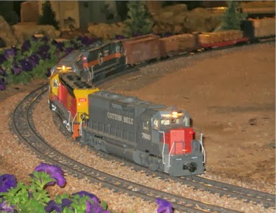 1__%252524%252521%252540%252521__VisitingaG-GaugeRailroadLayout-22-2013-12-6-21-23.jpg