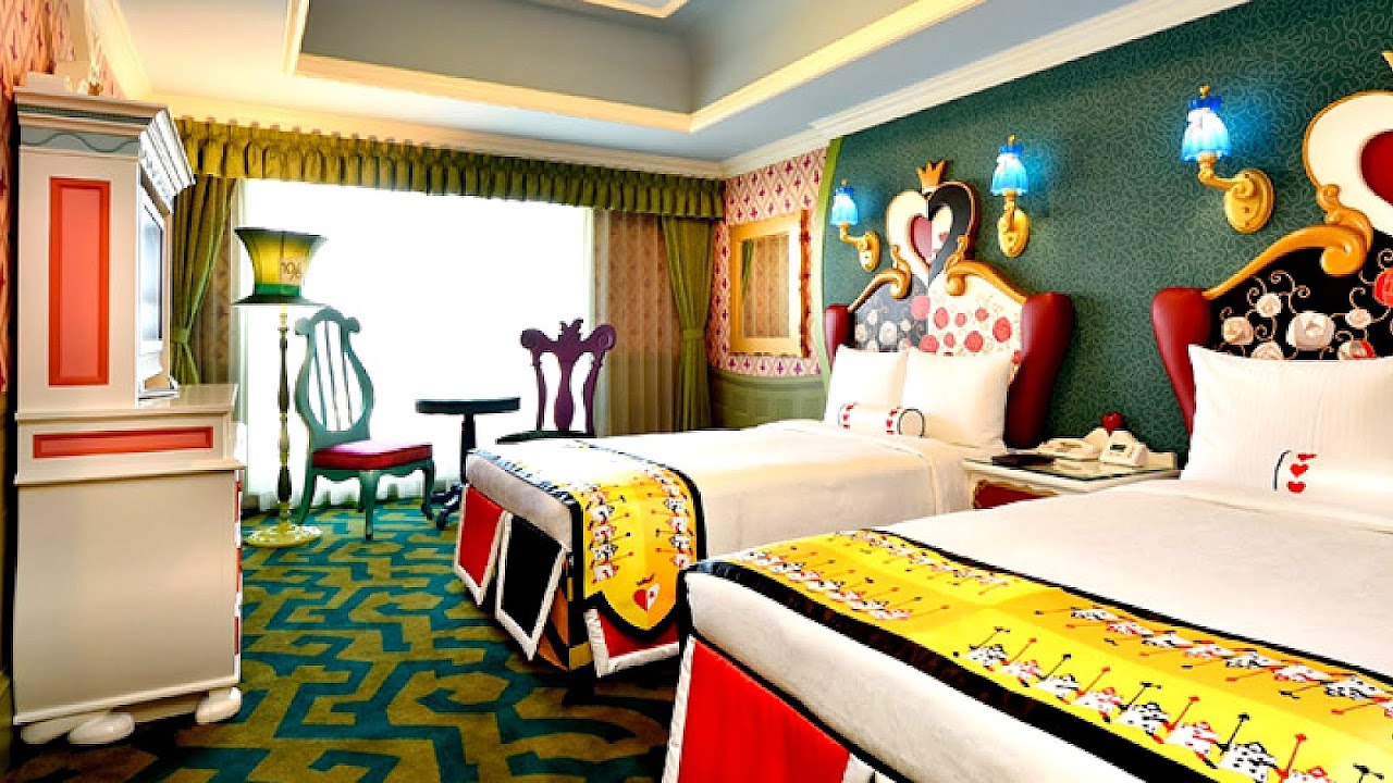 Disneyland Hotel Themed Rooms