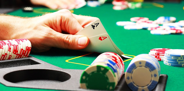 Peraturan Dasar Poker - Blind dan Flop