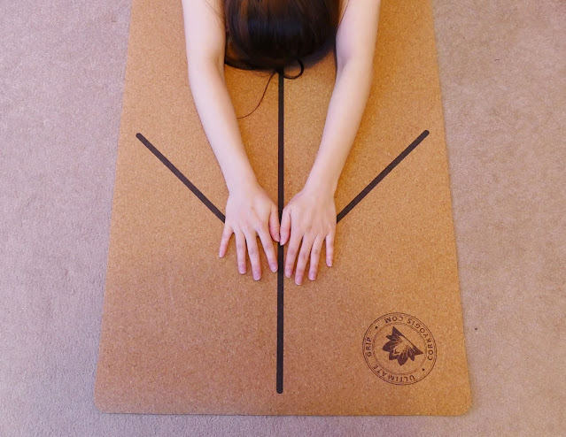 CorkYogis Review, Cork Yogis, Cork Yogis yoga mat, Cork Yogis uk, cork yoga mat uk review, best cork yoga mat, Cork Yogis yoga mat, cork yoga mat alignment lines