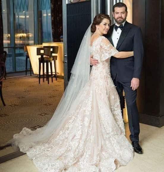 خالد يوسف وزوجته يوم فرحهم