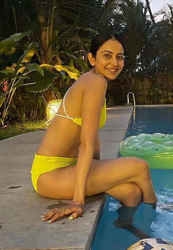 Rakul Preet yellow bikini sexy body bollywood actress