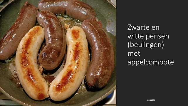 Zwarte en witte pensen (beulingen) met appelcompote