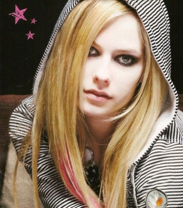 I love Avril Lavigne's music from 2002 to today The style of music 