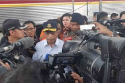 Budi Sumadi Ungkap KRL Bogor-Jakarta Sudah Beroperasi Kembali