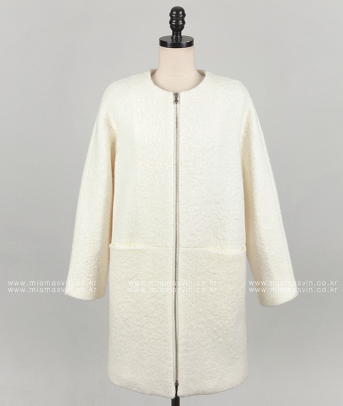 Boxy Raglan Zip-Up Coat