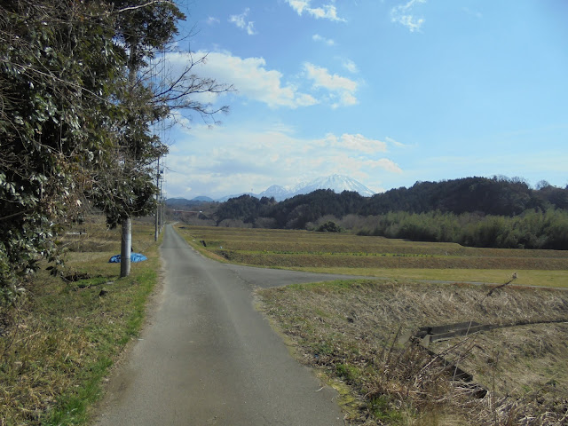 米子大山線の赤い橋が見えて来ました