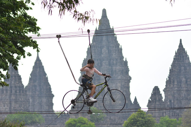 Sepeda Langit Candi Prambanan