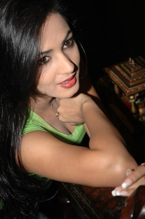 sonal chauhan green top latest photos