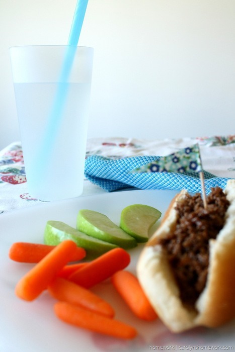 Sloppy Dogs {Sloppy Joe Dogs} via homework - carolynshomework (6)