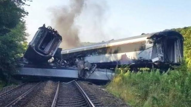 Train collides with semi-truck in Florida, spills Pedialyte