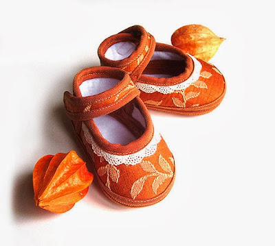 https://www.etsy.com/listing/120354392/victorian-baby-sandals-spring-summer?ref=favs_view_4