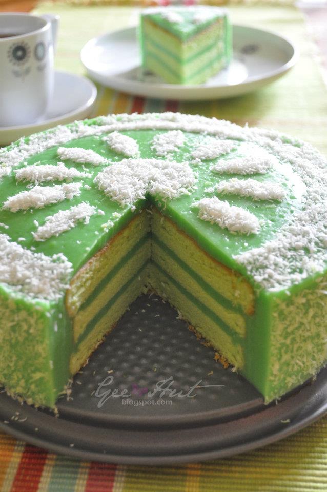 GeeHut: Kek Pandan Layer