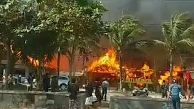 Kampung Turis Pangandaran Kebakaran,Semangat Gotong Royong di Tengah Bencana