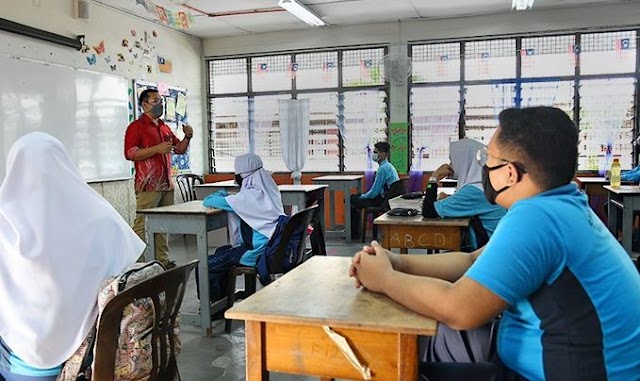 Vaksin guru sebelum buka sekolah, kata kesatuan kepada kerajaan Sarawak
