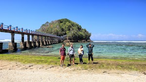 Jelajah Malang-Lumajang: Pantai Jembatan Panjang Tanjung Sirap (PJPTS), Pantai Wedi Ciut, Pantai Rowo Gebang dan Tanjung Sirap