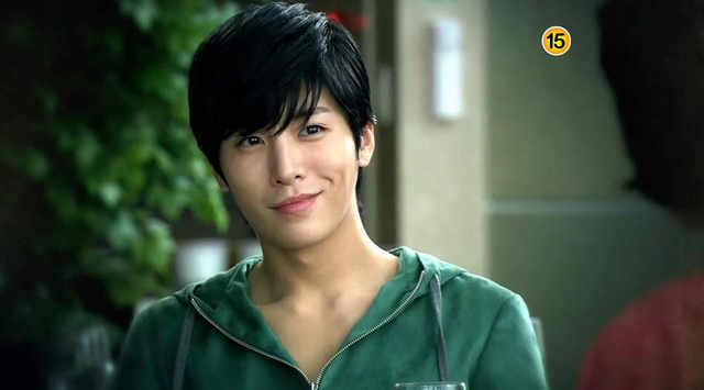 Foto No Min Woo