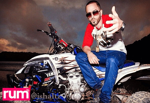 Yandel graba un espacial para VEVO Youtube