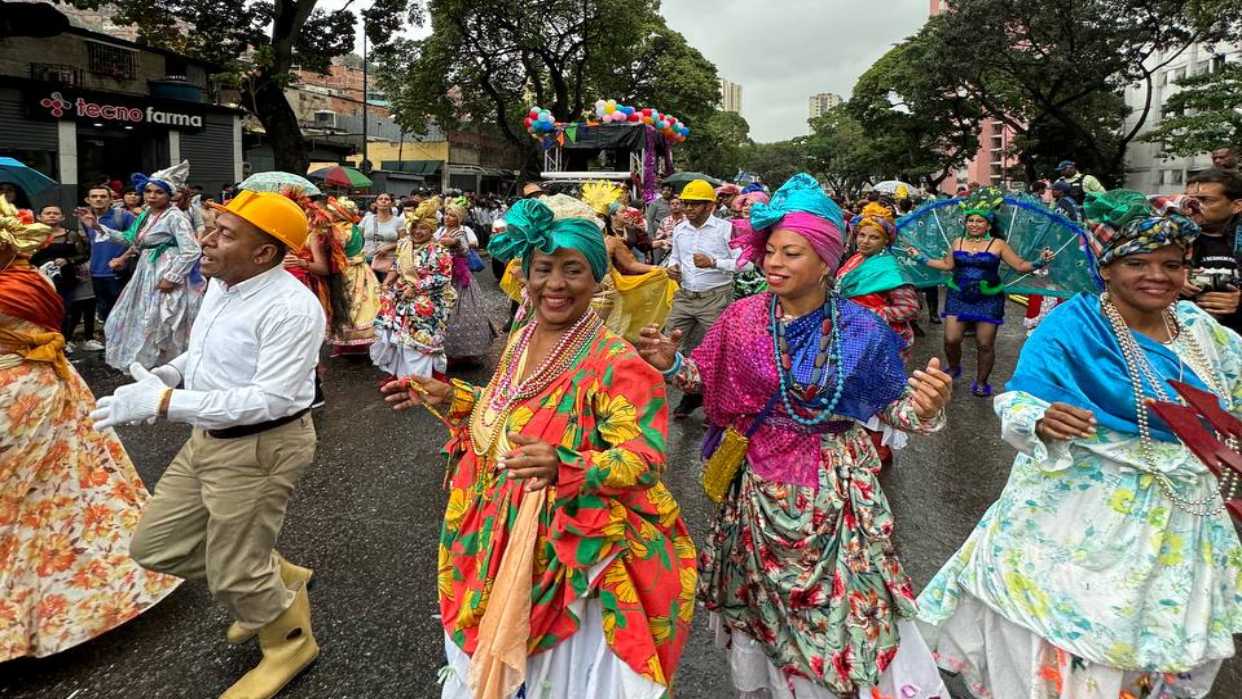 Autoridades invitaron al país a movilizarse para disfrutar del Carnaval