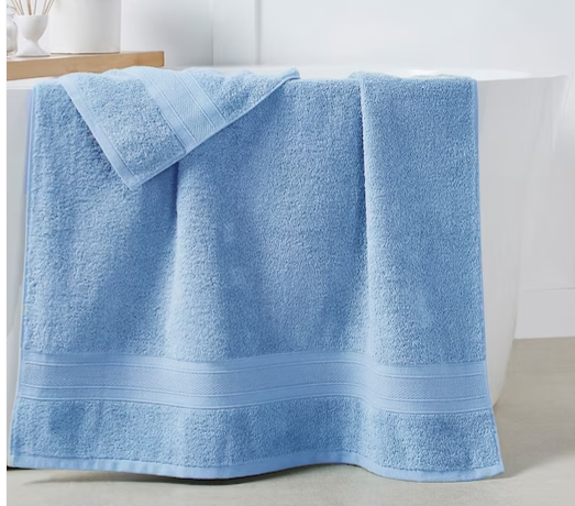 Cotton or Microfiber Towel: Which is Better for Your Skin & Environment?