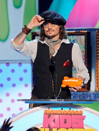 johnny depp kids names. johnny depp kids choice 2011.