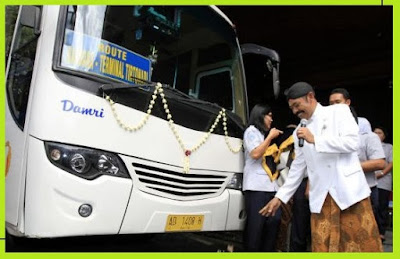 Damri Bandara Adi Sumarno