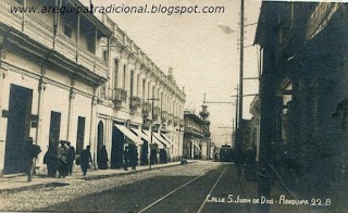 Calle San Juan de Dios alrededor de 1918