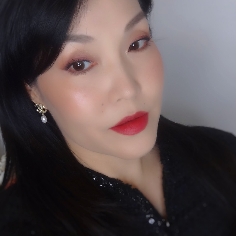 Chanel Le Blanc 2023 Collection makeup look