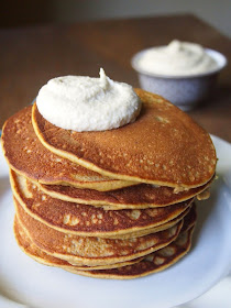 low sugar pumpkin pancake with maple cashew cream