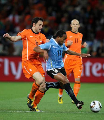 Galería de Fotos Holanda 3 Uruguay 2: La Naranja Mecánica llega a la final tras 32 años ante una Celeste épica