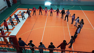 Alumnos disfrutando en jornada extendida