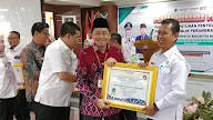 Dinsos Muba Raih Piagam penghargaan dari Ombudsman