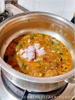 Vendakkai Puli Kuzhambu - Ladies Finger Curry - Ladies Finger Recipe - Bhindi Recipe