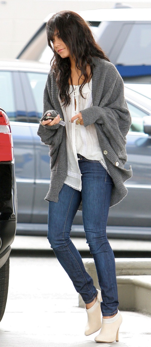 vanessa hudgens casual look. vanessa hudgens casual look.