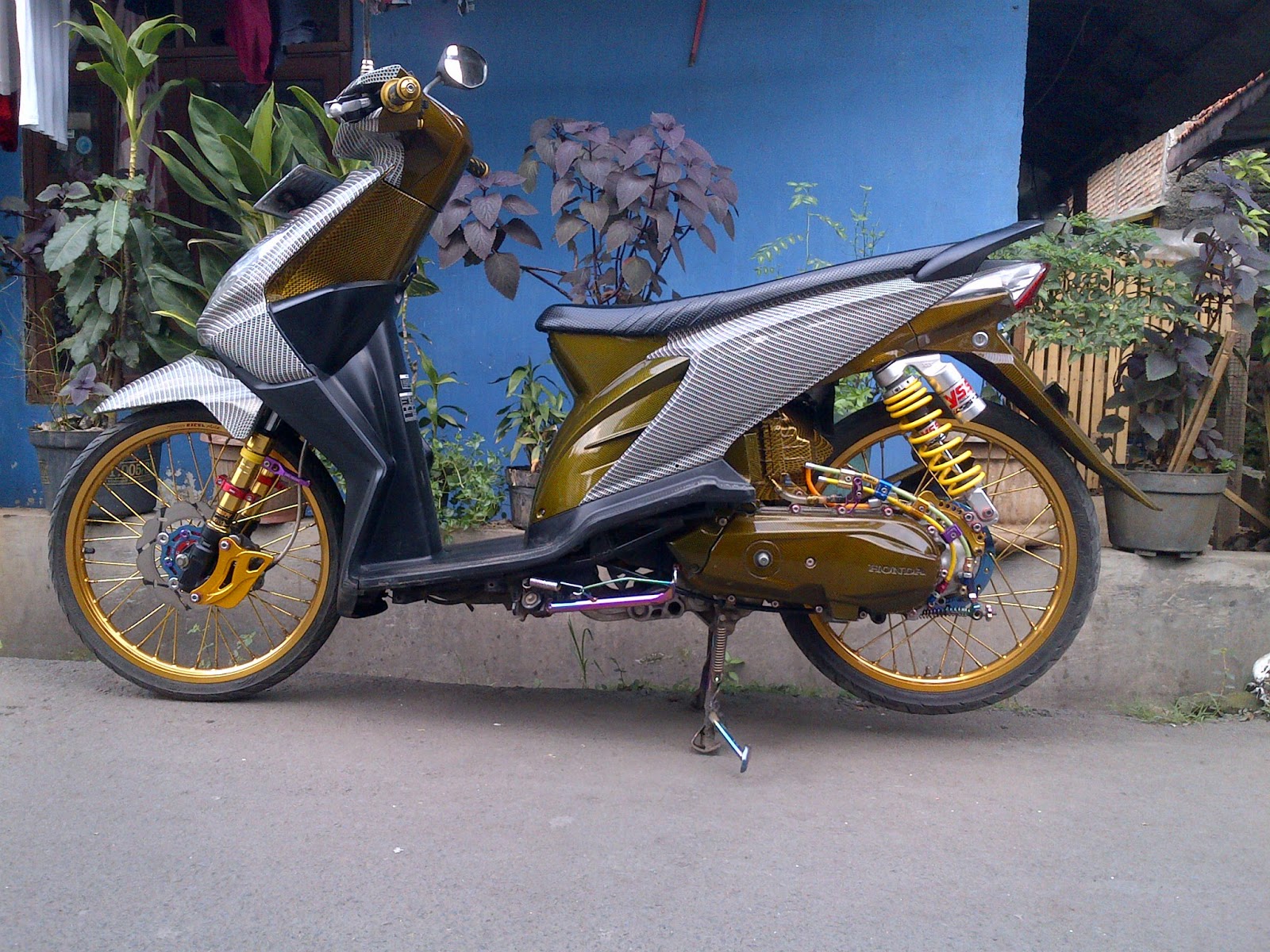 Mio Carbon Printing Honda Beat Carbon