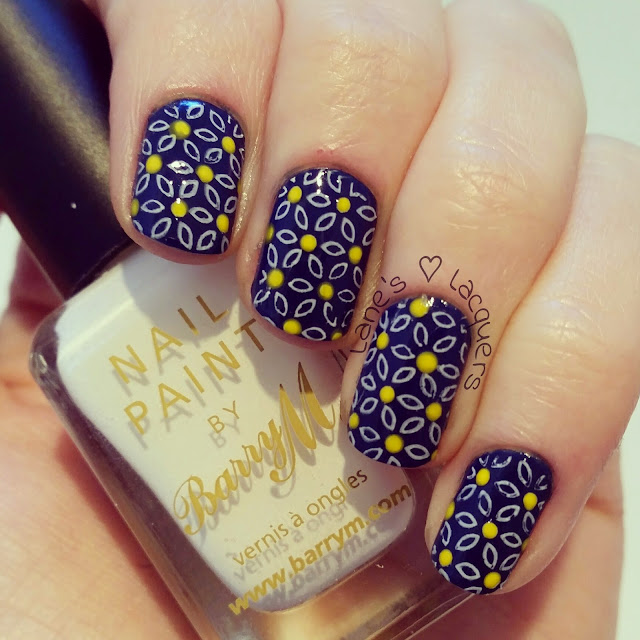 barry-m-you-drive-me-navy-daisy-nail-art (2)