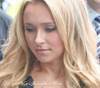 Hayden Panettiere Beautiful Face And Her Typical Blonde Hair