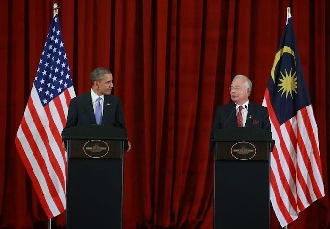 Barack Obama courts Malaysia while nudging on rights