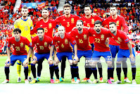 SELECCIÓN DE ESPAÑA - Temporada 2015-16 - De Gea, Sergio Ramos, Piqué, Busquets y Morata; Silva, Cesc, Iniesta, Juanfran, Nolito y Jordi Alba - ESPAÑA 1 (Piqué) REPÚBLICA CHECA 0 - 13/06/2016 - Eurocopa de Francia, Grupo D - Toulouse, Francia, Stade de Toulouse - Alineación: David De Gea; Juanfran, Piqué, Sergio Ramos, Jordi Alba; Busquets; Silva, Cesc Fábregas (Thiago Alcántara 69'), Iniesta, Nolito (Pedro 81'); Morata (Aduriz 61')