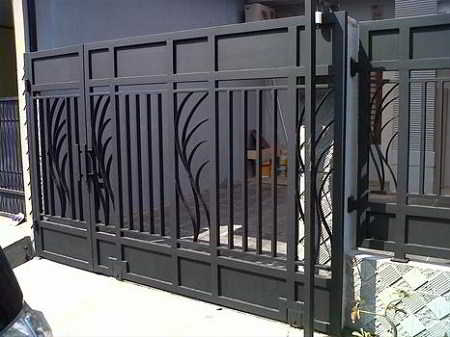 60 model desain pintu pagar rumah minimalis terbaru kayu 