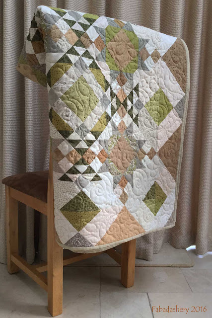 Allietare Mystery Quilt with Wave on Wave Pantograph