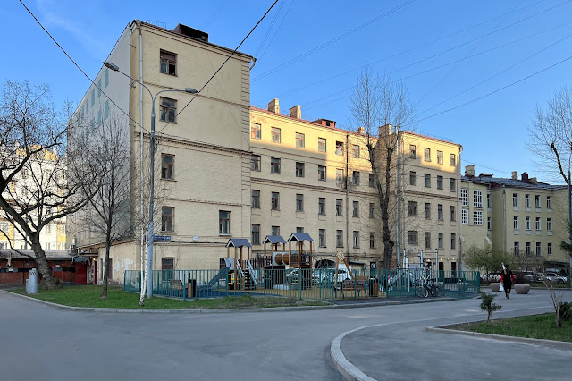 Большая Серпуховская улица, улица Павла Андреева, дворы, жилой дом (построен до 1917 года)