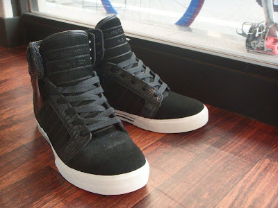 SUPRA（スープラ）SKYTOP BLACK CROC スニーカー