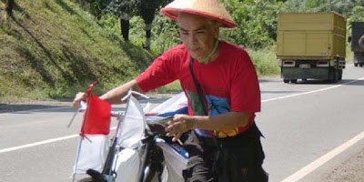 [Image: 2256348-naik-haji-pakai-sepeda-620X310.jpg]