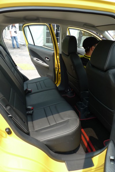 Dyana Diary: Perodua Myvi 1.5 Extreme